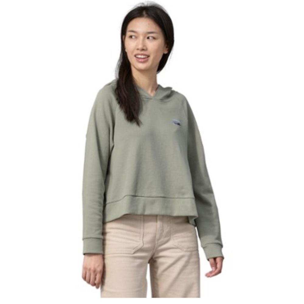 Patagonia Essential Hoodie, light green, size XL